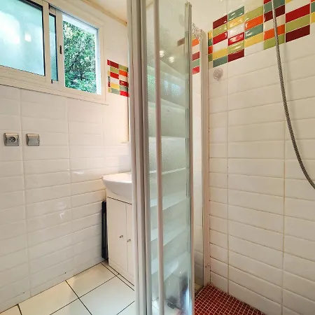 Maison Chaleureuse Et Spacieuse *